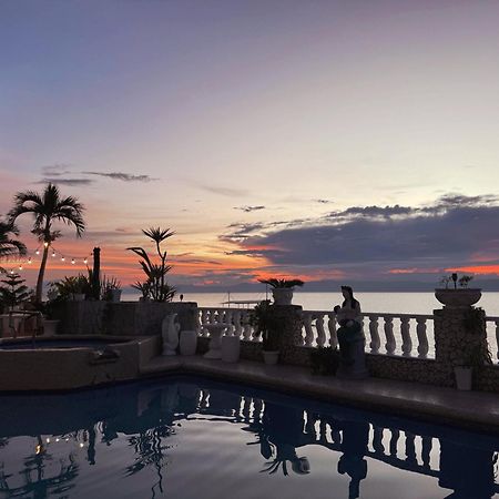 Sunset Beach Resort 몰볼 외부 사진